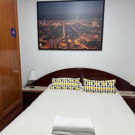 Room Familiar Sants Barcelona Eksteriør billede